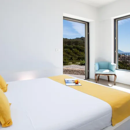 Kastos - Stylish Luxury With Direct Sea Access *