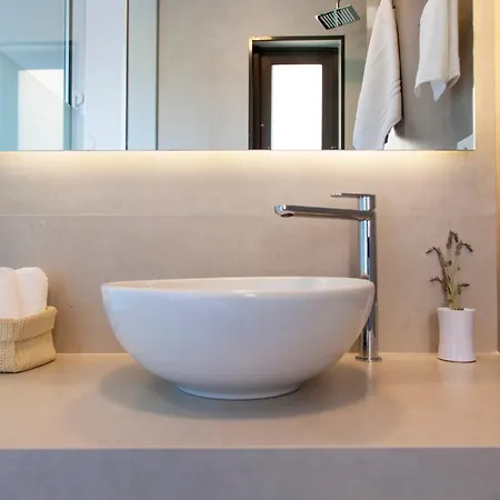 Kastos - Stylish Luxury With Direct Sea Access