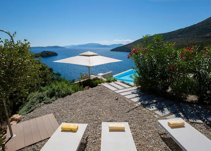 Villa Kastos - Stylish Luxury With Direct Sea Access Syvota